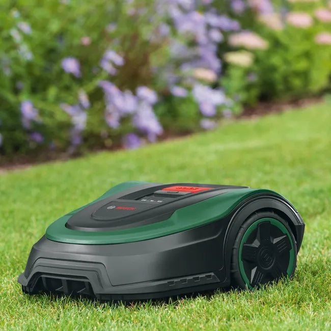 Tondeuse robot connectée BOSCH Indego S+ 500 jusqu’à 500m²